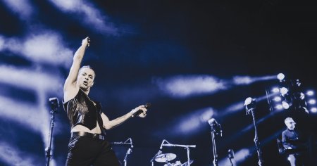 Depeche Mode lanseaza albumul cu titlul considerat o premonitie. Trupa sustine un concert si in Romania VIDEO