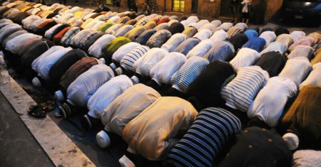A inceput Ramadanul. Cele mai stricte reguli pe care trebuie sa le respecte credinciosii musulmani