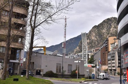 Jucam impotriva acelorasi <span style='background:#EDF514'>CULORI</span> de pe drapel: Virtutea unita este mai puternica » Turismul, numarul 1 in Andorra
