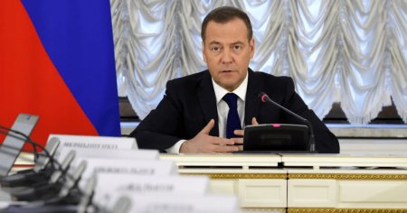 Medvedev ameninta din nou cu <span style='background:#EDF514'>HOLOCAUSTUL</span> nuclear: Sper ca prietenii nostri de peste Ocean sunt constienti
