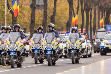 <span style='background:#EDF514'>NICOL</span>ae Ciuca, de Ziua Politiei Romane: Politistii sunt cei care ofera siguranta si sunt alaturi de oameni in momentele dificile