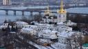 Calugarii de la o manastire istorica din Kiev sfideaza ordinul de evacuare
