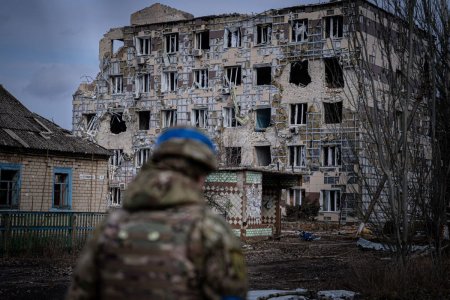 LIVETEXT Razboi in Ucraina, ziua 397 | Orasul Vuhledar, ras de pe fata p<span style='background:#EDF514'>AMANTUL</span>ui. Bombardamentele in regiune continua