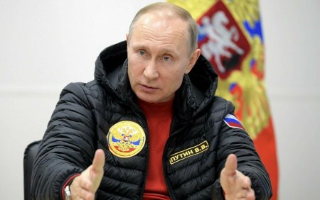 Putin, despre mutarea ar<span style='background:#EDF514'>MELOR</span> nucleare tactice la granita NATO: Nu este nimic neobisnuit. SUA fac acest lucru de decenii