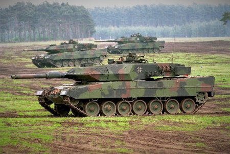 Der Spiegel: Germania a transferat Ucrainei 18 tancuri Leoaprd 2 si 40 de vehicule de infanterie Marder