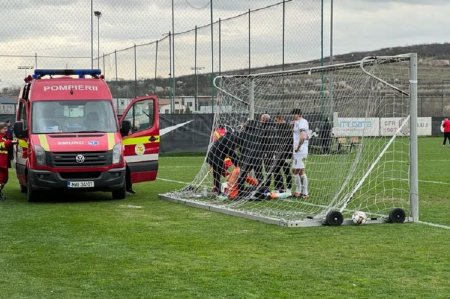Sperietura in amicalul CFR Cluj - Hermannstadt » S-a lovit de o bara de sustinere si a fost nevoie de interventia ambulantei