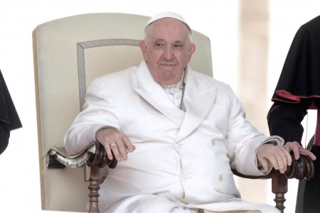 Detalii despre starea Papei Francisc, spitalizat la Roma cu infectie respiratorie. Vatican: A petrecut o noapte linistita