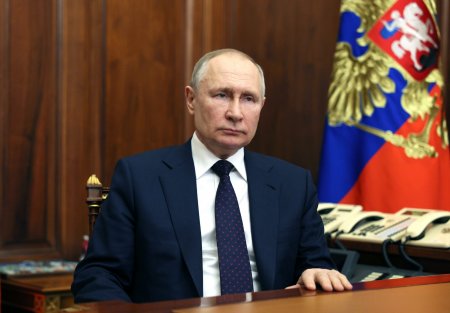 Vladimir Putin a semnat un decret pentru a chema 147.000 de cetateni rusi la serviciul militar obligatoriu