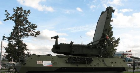 Rusii au pierdut un numar important de radare de contrabaterie. Momentul in care un sistem Zoopark-1M este lovit de o drona VIDEO