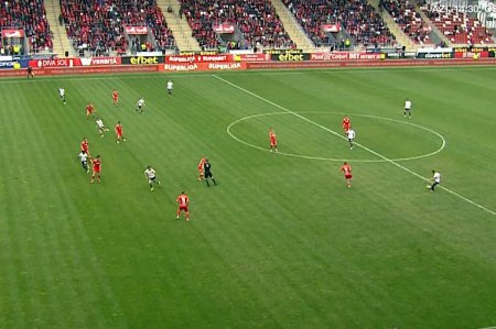 Faza ciudata de arbitraj in Superliga: au stat 4 minute sa analizeze un ofsaid clar