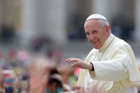 Papa Francisc va conduce slujba de <span style='background:#EDF514'>DUMINICA</span> Floriilor la o zi dupa ce a parasit spitalul