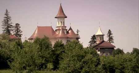 Manastirea Paiseni, situata intr-un peisaj de poveste, nou obiectiv turistic si de pelerinaj in Bucovina FOTO