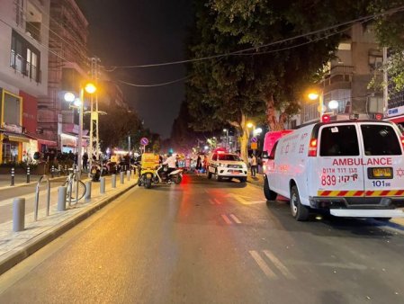 Un turist a fost ucis si alte sapte <span style='background:#EDF514'>PERSONAE</span> au fost ranite intr-un atac cu masina in Tel Aviv