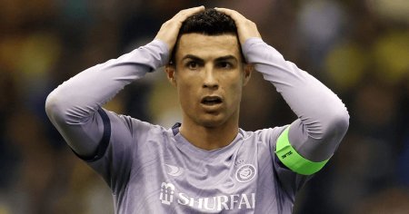 Ce a facut Cristiano Ronaldo pentru a obtine numarul de telefon al cantaretei <span style='background:#EDF514'>PUSSY</span>cat Dolls Kimberly Wyatt
