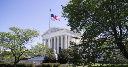 Curtea Suprema din SUA mentine deocamdata accesul la <span style='background:#EDF514'>PILULA</span> pentru avort