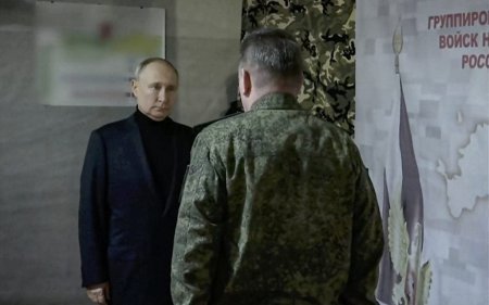 Kremlinul neaga ca Vladimir Putin are o sosie. Cu greu putem tine pasul cu el