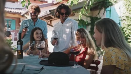 Ministerul italian al Tursimului, ridiculizat din cauza folosirii unor imagini din Slovenia intr-o campanie de promovare turistica a Italiei, Open to Meraviglia, in valoare de noua milioane de dolari