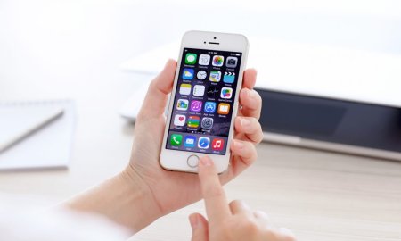 Veniturile Apple au depasit asteptarile gratie cresterii vanzarilor de telefoane iPhone
