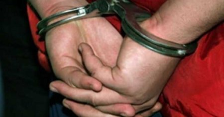 Barbat arestat pentru sex cu minore date in plasament familial, dupa ce le-a acostat intr-un parc si le-a dus la el acasa