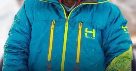 Serpasul <span style='background:#EDF514'>PASAN</span>g Dawa a ajuns pe varful Muntelui Everest, pentru a 26-a oara. Recordul pe care l-a egalat
