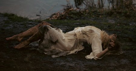 Balerina Francesca Velicu, de la English National Ballet, imaginea unei campanii despre sanatatea mintala