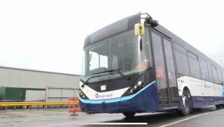 Primul autobuz cu conducere autonoma din Marea Britanie debuteaza in Scotia
