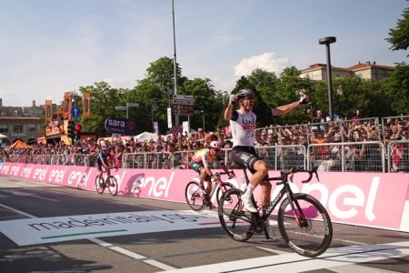 McNulty castiga etapa a 15-a din Giro la sprint, Armirail isi pastreaza pozitia de lider