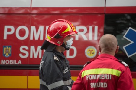 Locomotiva unui marfar a luat foc in Dambovita. Nu au fost identificate victime