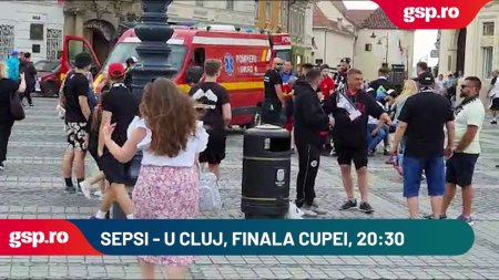 Unui suporter de la U Cluj i-a s-a facut rau in Piata Mare din Sibiu, inaintea partidei cu Sepsi din <span style='background:#EDF514'>FINALA CUPEI ROMANIEI</span>