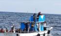 Operatiune de salvare in Marea Neagra, dupa ce o barca cu zeci de migranti, inclusiv copii, a fost depistata <span style='background:#EDF514'>LANGA VAMA</span> Veche