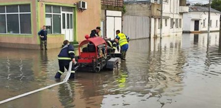 Zeci de locuinte au fost inundate in Galati si Timisoara, dupa ploile torentiale