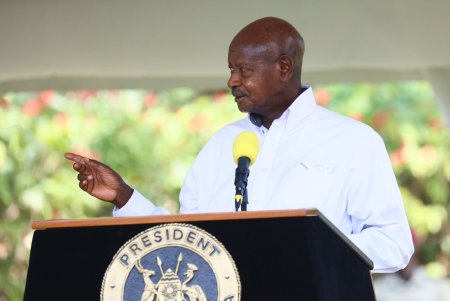 Presedintele Ugandei a promulgat o lege care prevede pedeapsa cu moartea pentru acte homosexuale