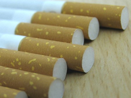 Premiera mondiala: Canada va imprima in curand avertismente de sanatate pe fiecare tigara