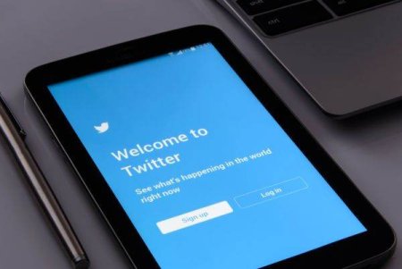 Directorul Twitter responsabil cu siguranta marcii platformei a decis sa paraseasca compania