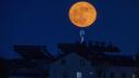 Luna <span style='background:#EDF514'>CAPSUNA</span>, vizibila in noptile din preajma Rusaliilor