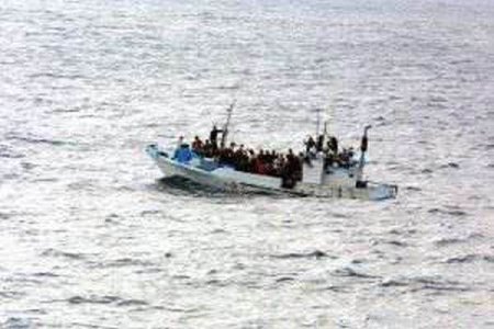 Londra urmeaza sa cazeze aproximativ 1.000 de migranti pe inca doua barje