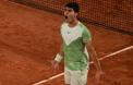 Alcaraz il distruge pe Tsitsipas si ii arunca buzduganul in semifinale lui Djokovic la Roland Garros