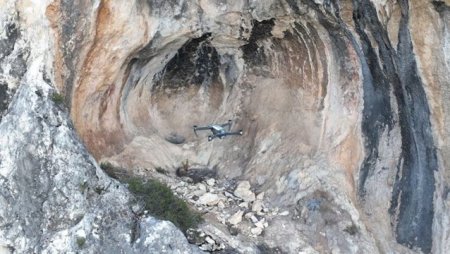 Arheologii din Spania au descoperit picturi rupestre preistorice cu ajutorul dronelor
