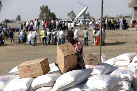 Ajutorul alimentar pentru Etiopia, suspendat pe motiv ca se fura din ajutoarele umanitare