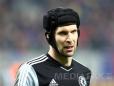 Fostul portar al lui Chelsea, Petr Cech, a semnat un nou contract cu o echipa de hochei pe gheata