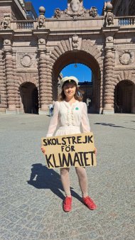 Greta Thunberg si-a luat diploma si absolva si anunta schimbarea planurilor in viata