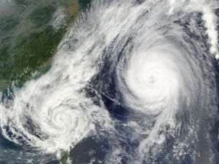 Statele de pe Coasta de Vest a Indiei sunt in alerta pe fondul intensificarii ciclonului Biparjoy