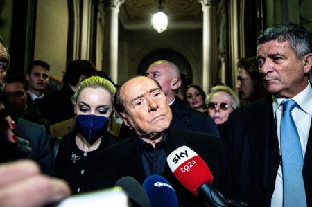 Cavalerul scandalurilor. Cele mai controversate scandaluri in care a fost implicat Silvio Berlusconi, comparat adesea cu Trump