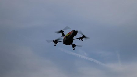 O drona care transporta droguri, doborata de armata <span style='background:#EDF514'>IORDANIAN</span>a