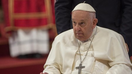 Papa Francisc va fi externat vineri, la circa o saptamana dupa interventia chirurgicala, anunta Vaticanul