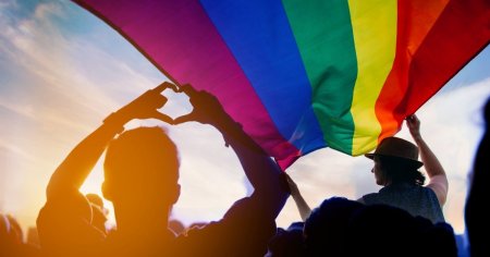 Estonia legalizeaza casatoriile gay: Sunt mandra de <span style='background:#EDF514'>TARA MEA</span>, oamenii pot iubi liber