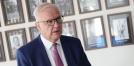 Fostul comisar european Olli Rehn, in prezent guvernator al Bancii Centrale a Finlandei, va candida la presedintia tarii