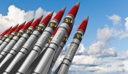 Armele nucleare au salvat lumea, dar acum o vor distruge. Opinia unui expert rus