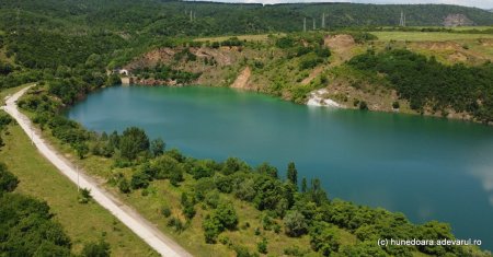 Lacul care ameninta vietile romanilor. Nivelul apei creste constant