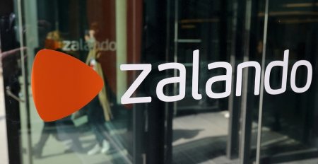 Zalando, cel mai mare retailer online de moda din Europa, contesta in justitie noile reguli UE privind continutul